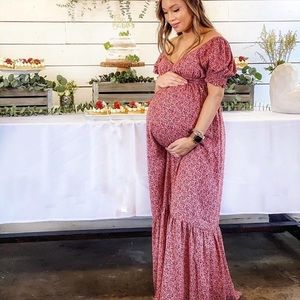 PinkBlush Maternity floral maxi dress NWT size M